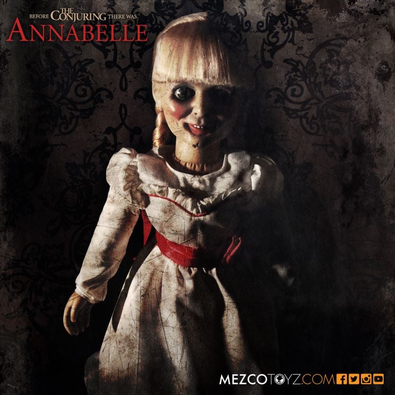 Annabelle Roto Plush Doll Prop Replica - El Conjuro: Annabelle Mezco Toyz