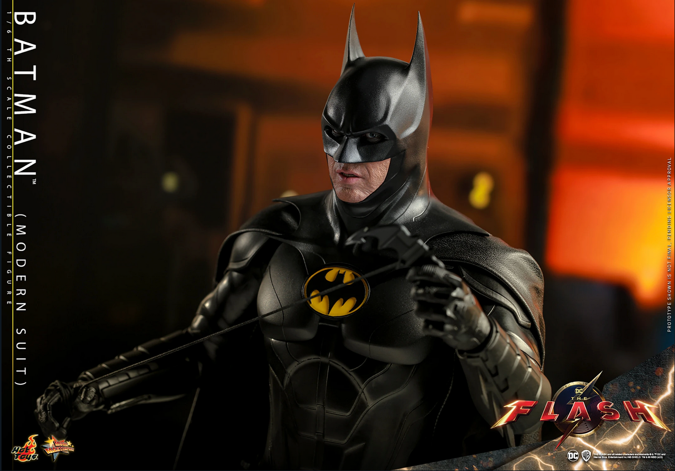 Batman Modern Suit (2023 First Edition) 1/6 - The Flash Dc Hot Toys