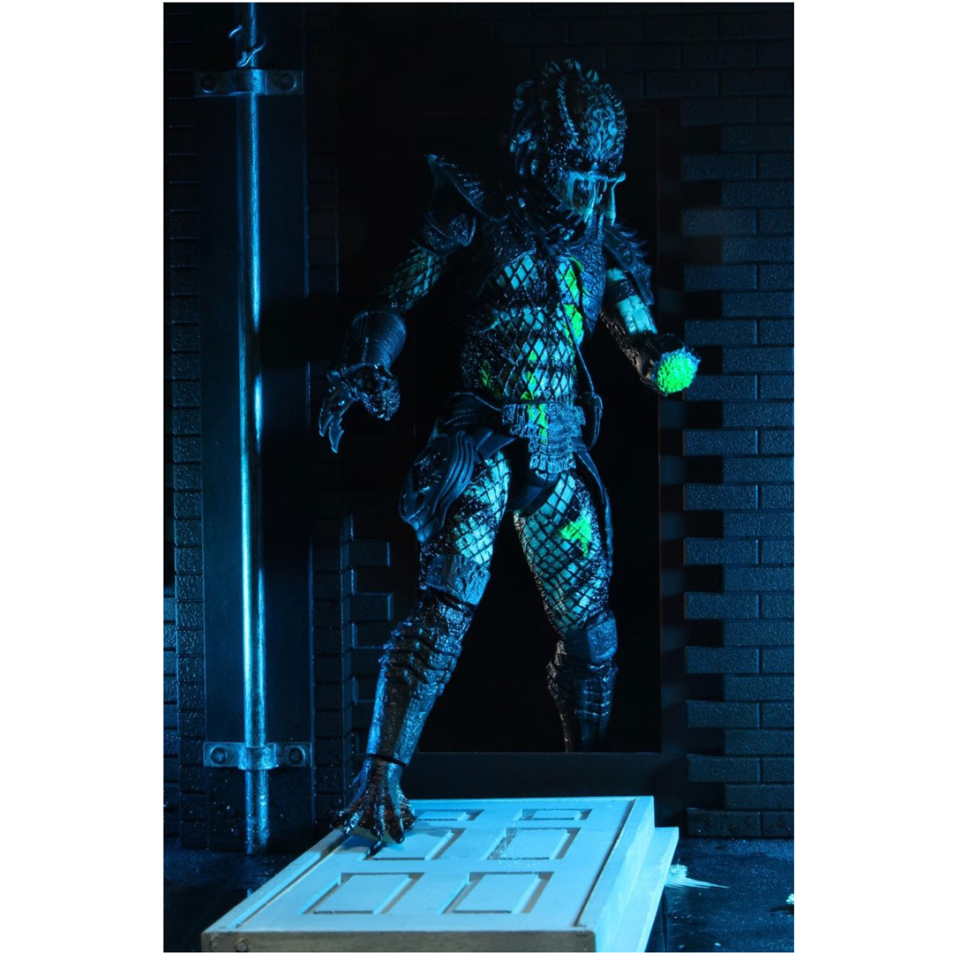 City Hunter Battle Damaged Predator Ultimate - Predator 2 NECA