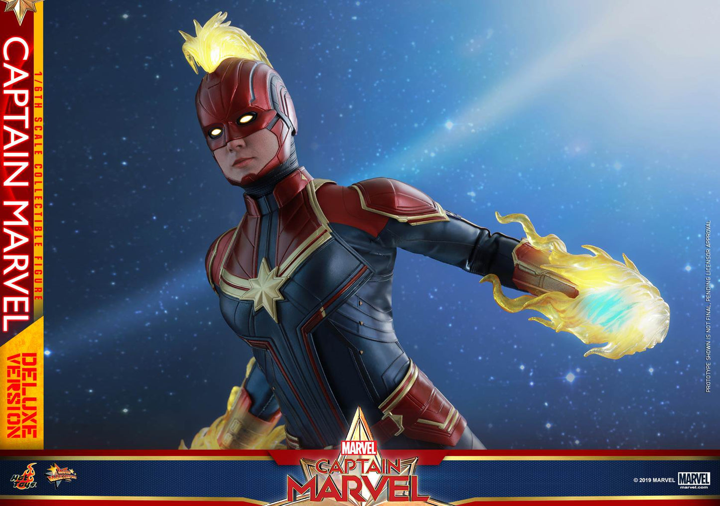 Captain Marvel Deluxe 1/6 - Captain Marvel Hot Toys
