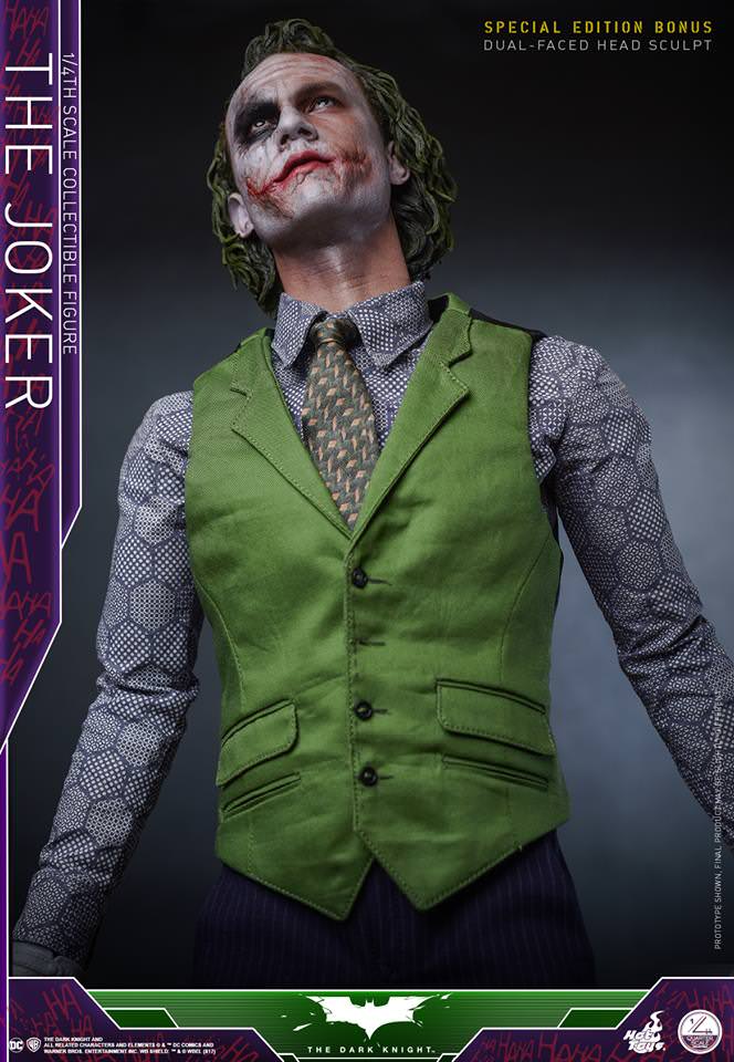 The Joker 1/4 - The Dark Knight Hot Toys