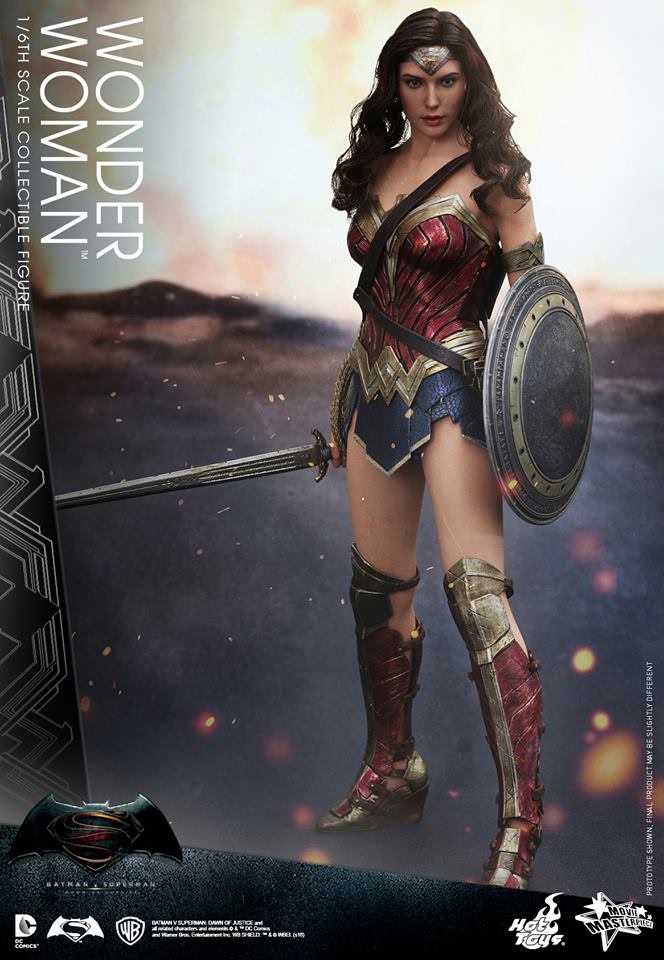 Wonder Woman 1/6 - Dc: Batman v Superman Hot Toys