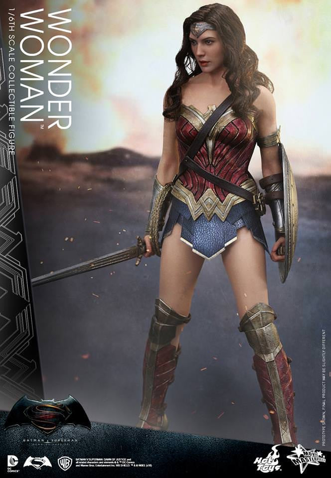 Wonder Woman 1/6 - Dc: Batman v Superman Hot Toys