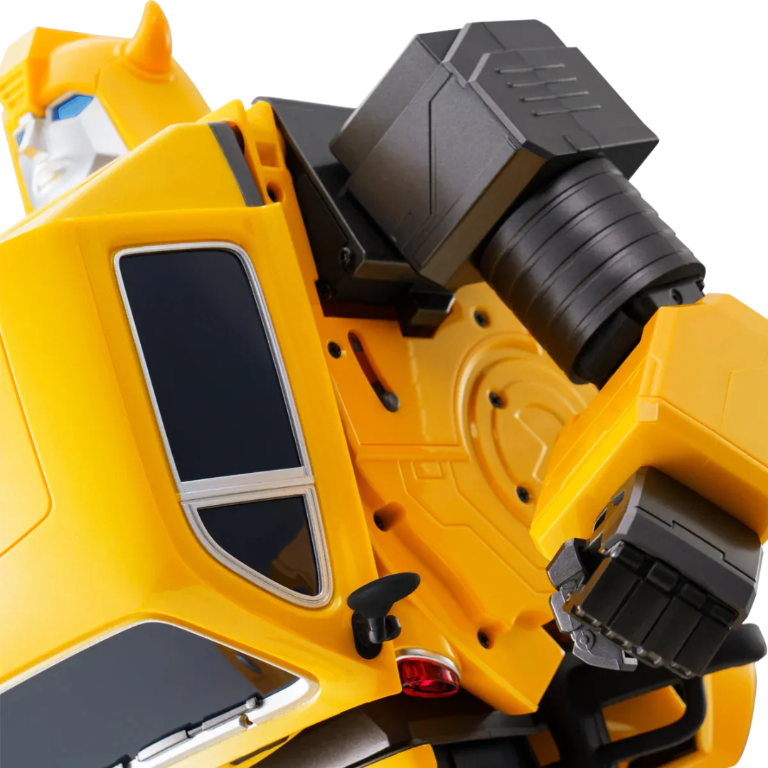Bumblebee G1 Flagship Auto-Converting Robot - Transformers Robosen