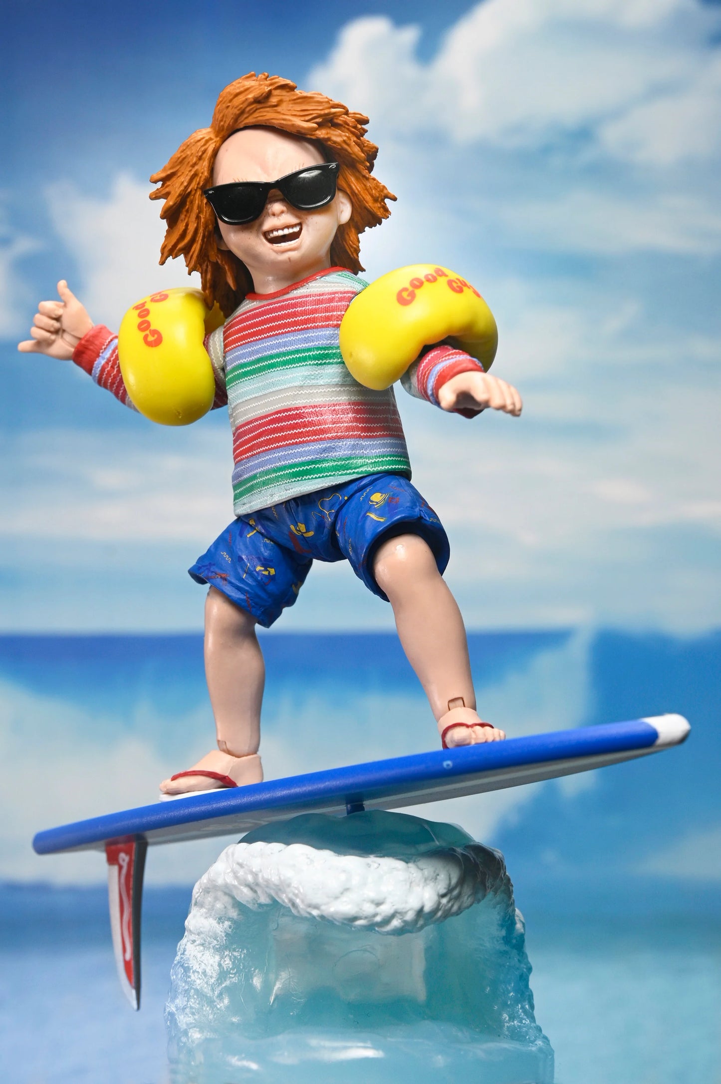 Surf Up Chucky Ultimate - Child's Play 3 NECA SDCC 2025