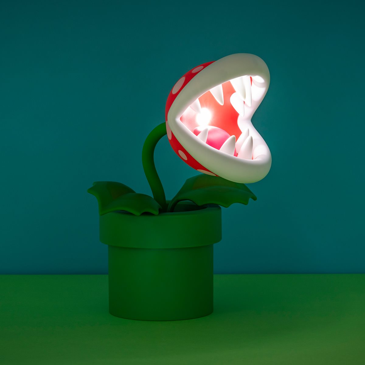 Piranha Plant Poseable Lamp - Super Mario Paladone